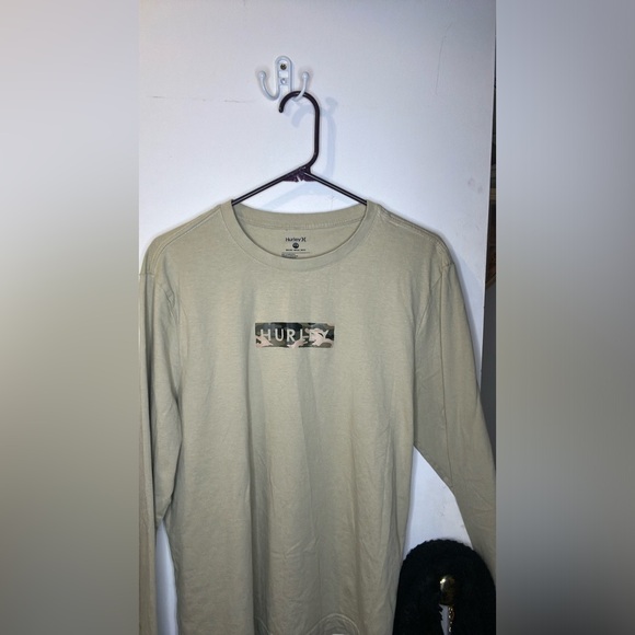 Hurley, med, long sleeve, NWOT - Picture 7 of 7